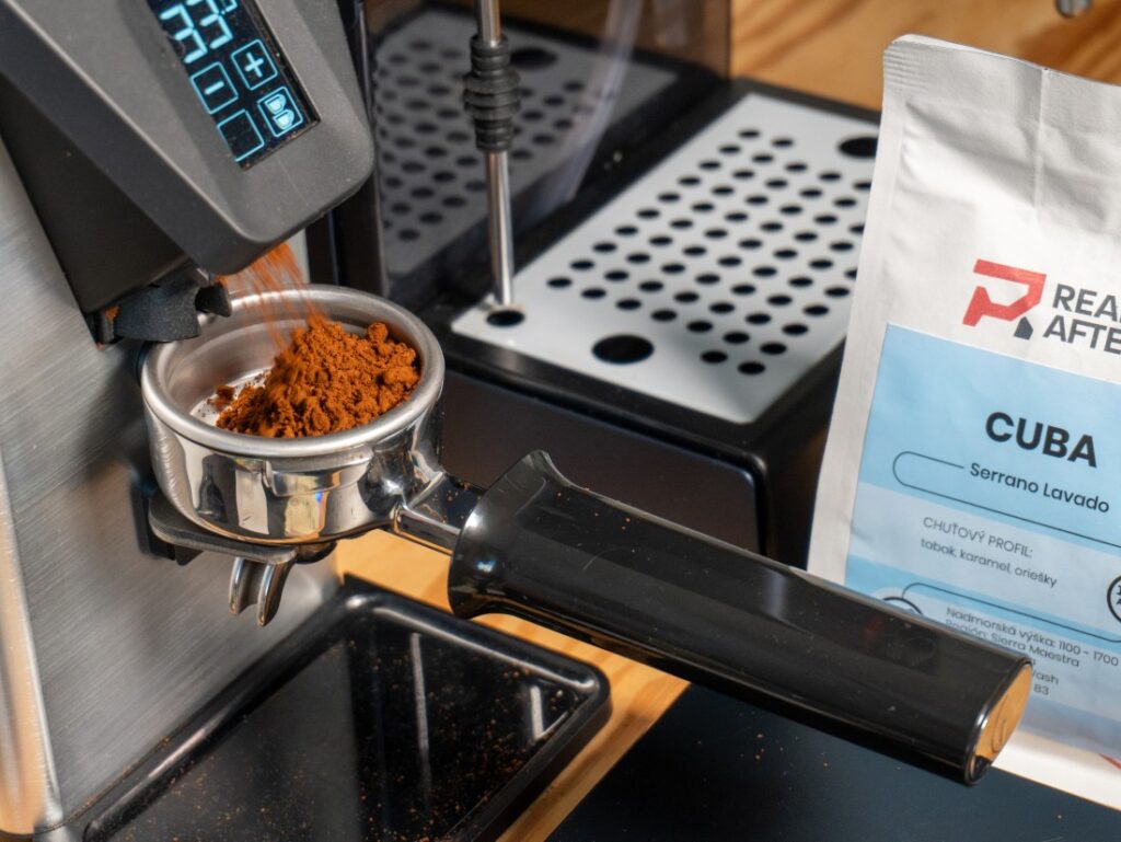 READY AFTER - Cuba Serrano Lavado - mletí kávy