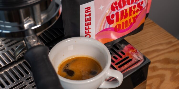 Good Vibes Only od COFFEEIN - hotové espresso