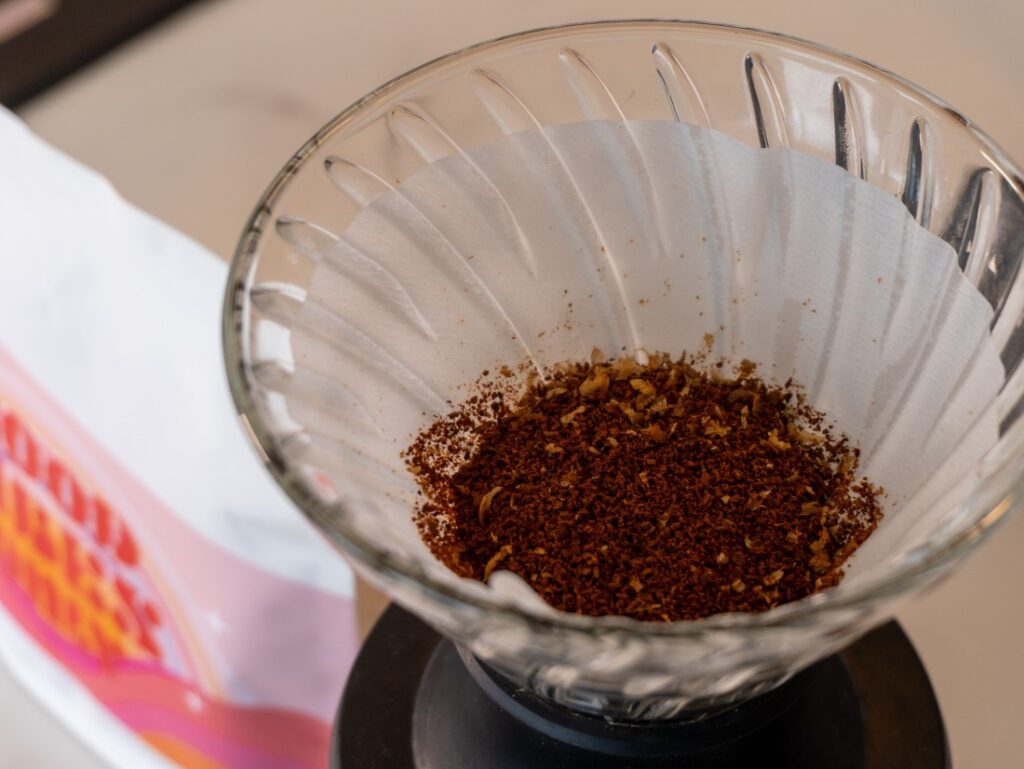 Good Vibes Only od COFFEEIN – mletá káva v dripperu