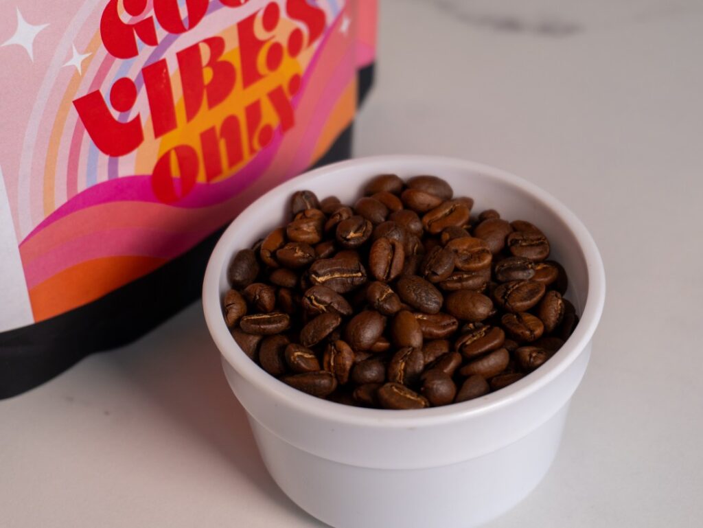 Good Vibes Only od COFFEEIN – tmavé pražení – zrno