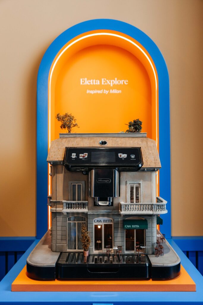The Worlds Smallest Coffee Shop - DeLonghi - Eletta Explore