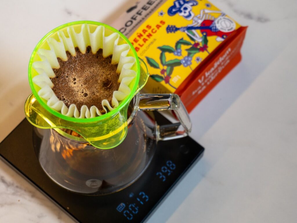 Colombia Penas Blancas od COFFEEIN – příprava filtrované kávy