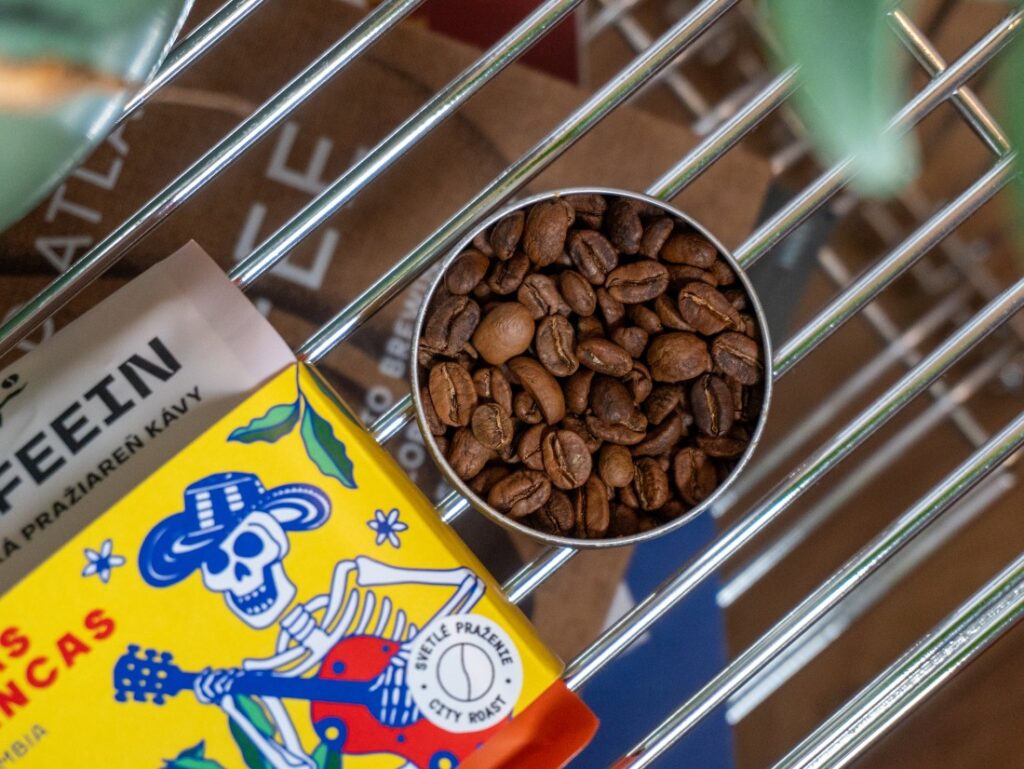 Colombia Penas Blancas od COFFEEIN – světlé pražení – zrno