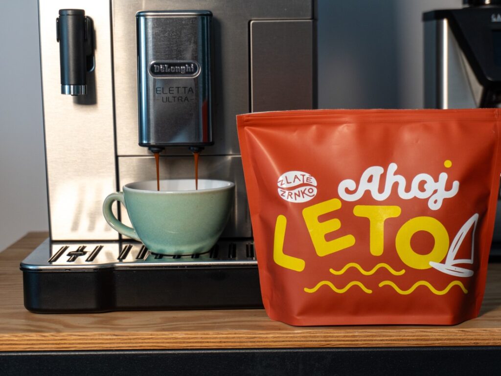 Zlaté Zrnko - Ahoj Leto - příprava espressa