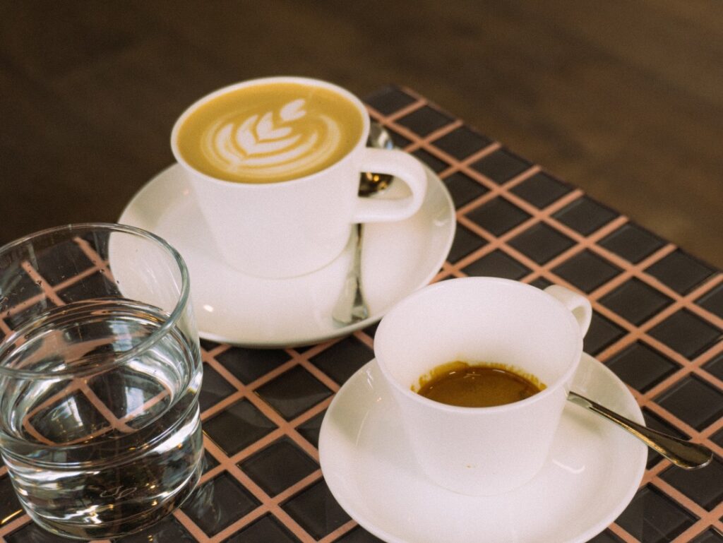 kavárna LOT – cappuccino a espresso
