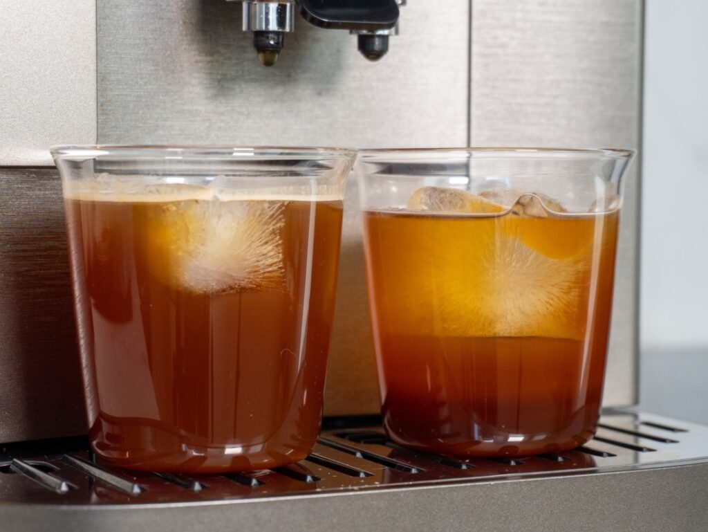 Iced Americano a Cold Brew – DeLonghi Magnifica Duo