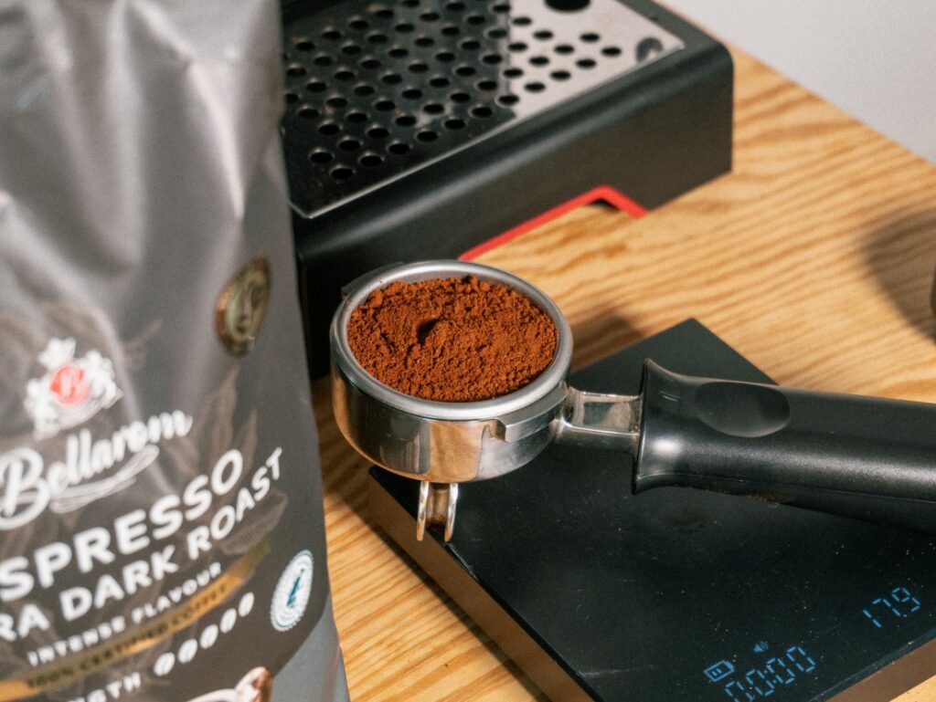 Bellarom Espresso Extra Dark Roast - mletá káva v páce