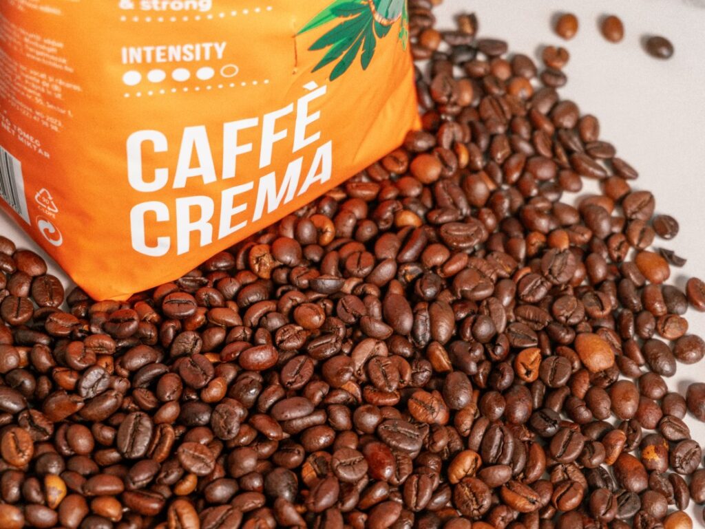 Eduscho Caffè Crema - vysypané zrno
