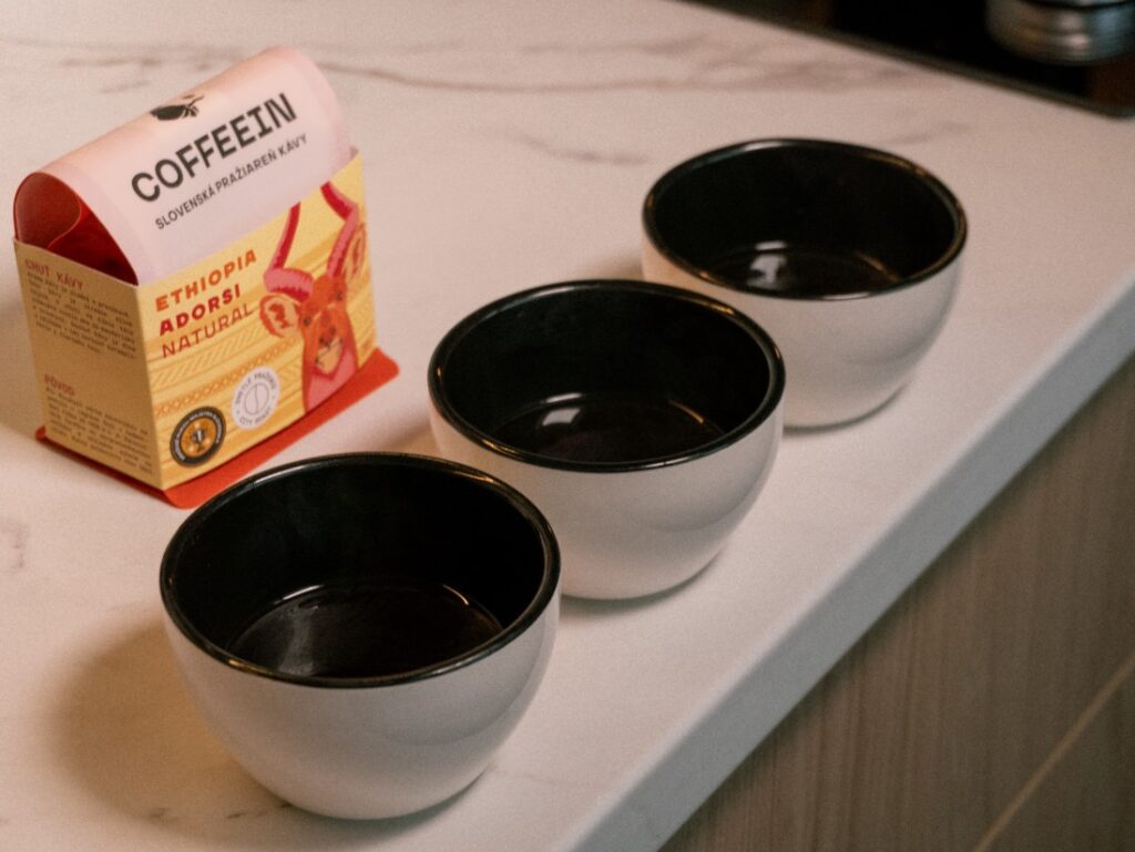 Etiopie Adorsi od COFFEEIN – experiment se třemi různými hrubostmi mletí