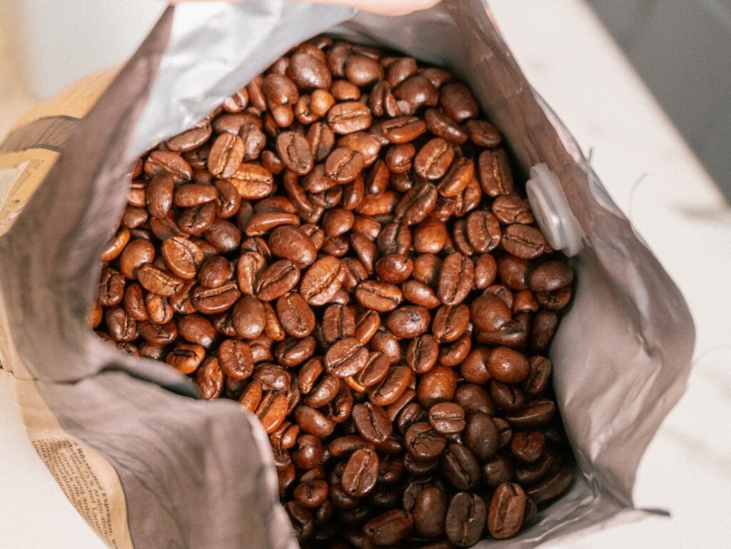 DM Bio Espresso – detail zrn po otevření balíčku