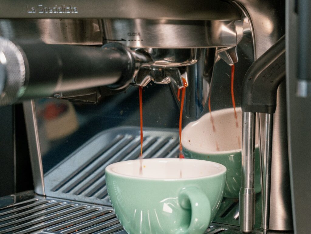 příprava espressa na LS Touch od DeLonghi
