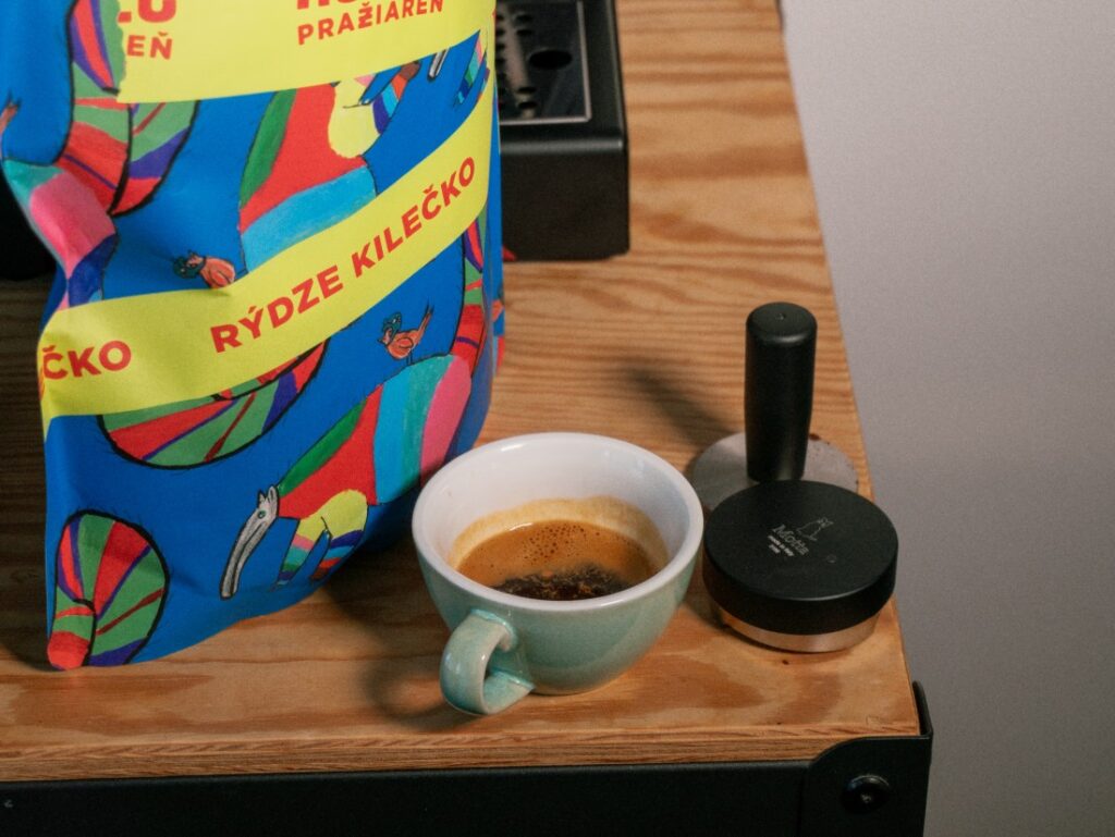 recenze Rýdze Kilečko - espresso na stole